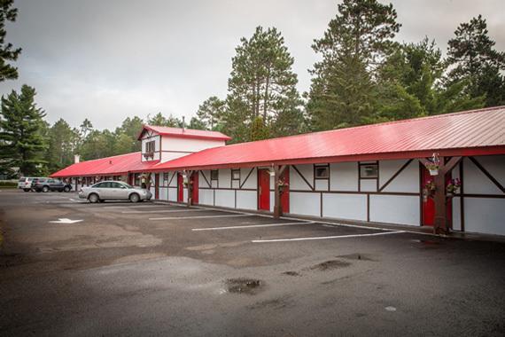 Northern Pine Inn Hayward Exterior foto